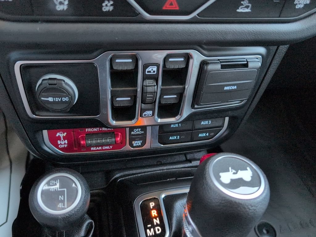 Used 2024 Jeep Wrangler Unlimited Rubicon w/ Technology Group AWD/4WD image 20