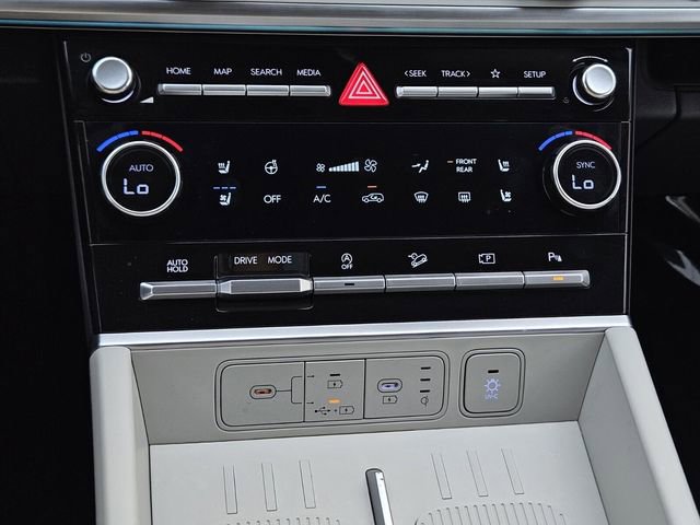 Used 2024 Hyundai Santa Fe Limited image 25