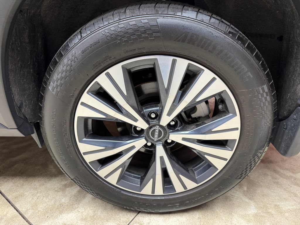 Used 2023 Nissan Rogue SV AWD/4WD image 30