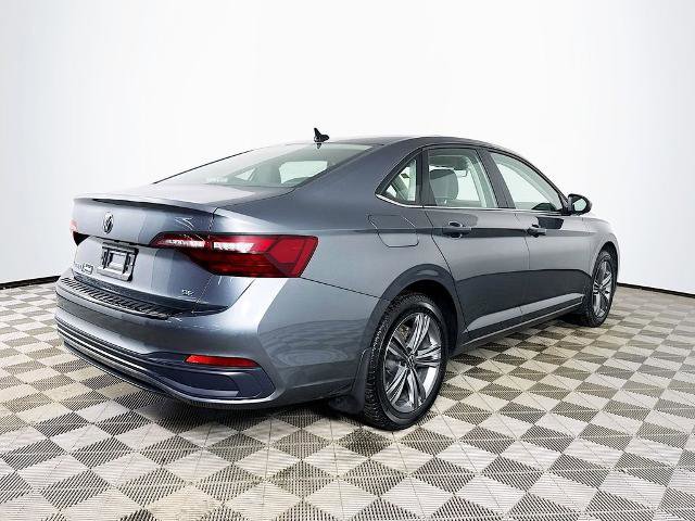 Used 2023 Volkswagen Jetta SE FWD image 7