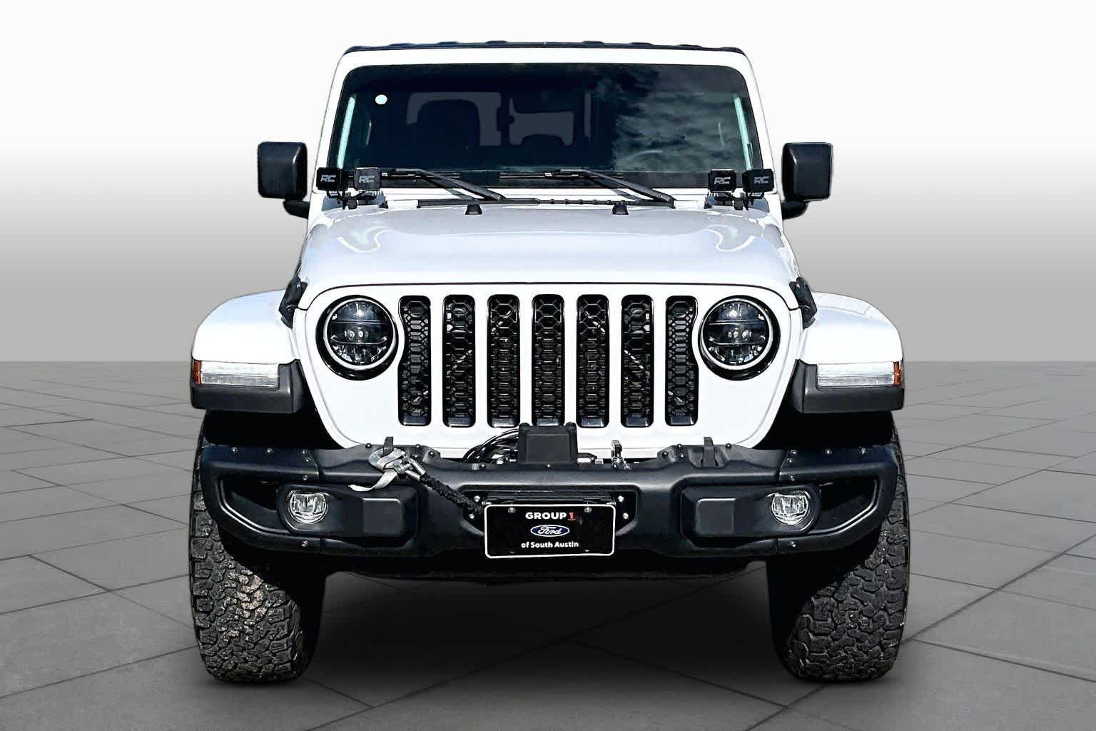 Used 2023 Jeep Gladiator Sport AWD/4WD image 4