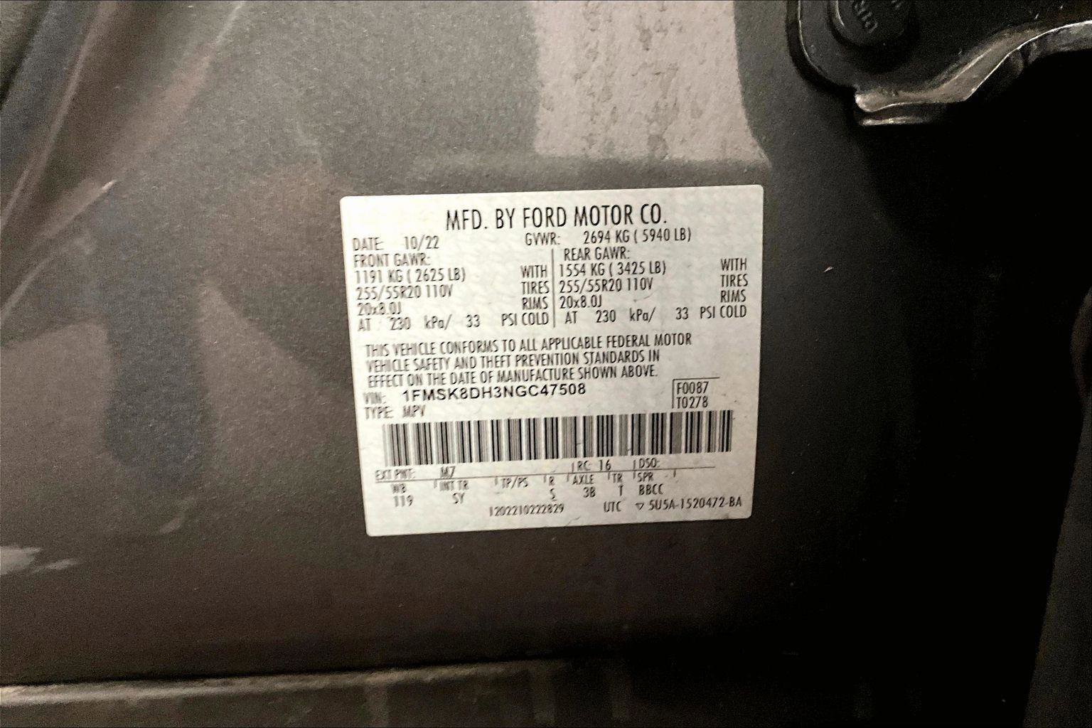 Certified 2022 Ford Explorer XLT w/ Equipment Group 202A image 34