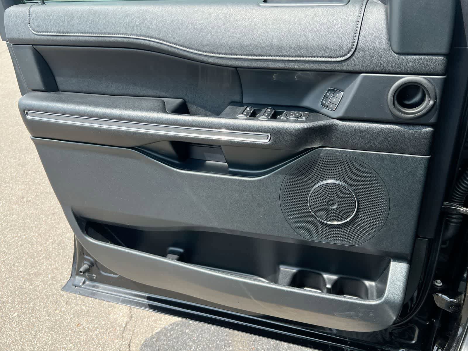 Certified 2021 Ford Expedition Max XLT RWD image 29