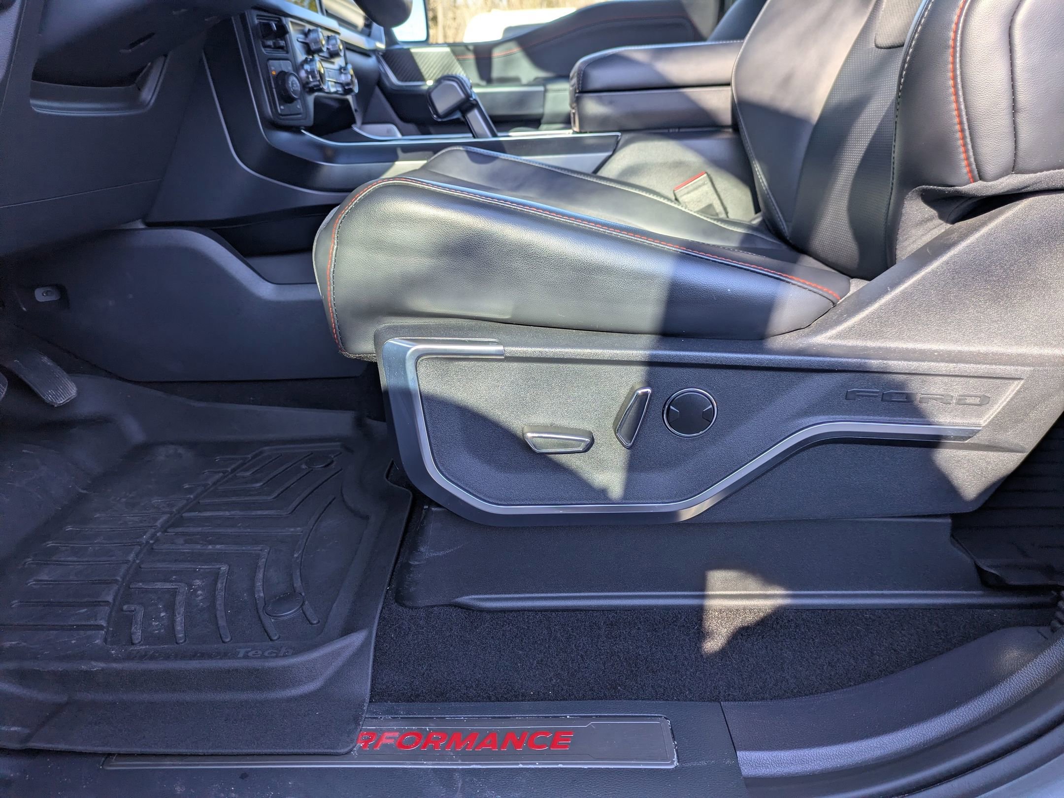 Certified 2024 Ford F150 Raptor image 13