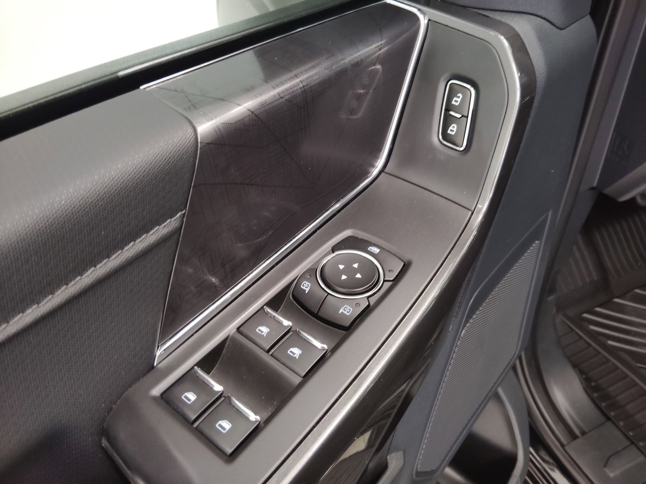 Certified 2023 Ford F150 XLT w/ Equipment Group 302A High image 24