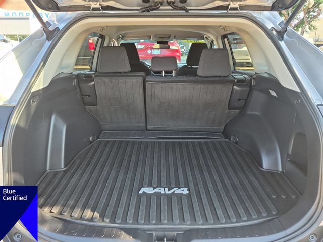 Used 2021 Toyota RAV4 LE FWD image 30