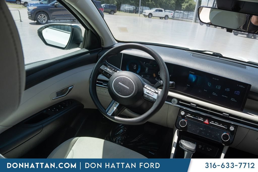 Used 2025 Hyundai Tucson SEL FWD image 14
