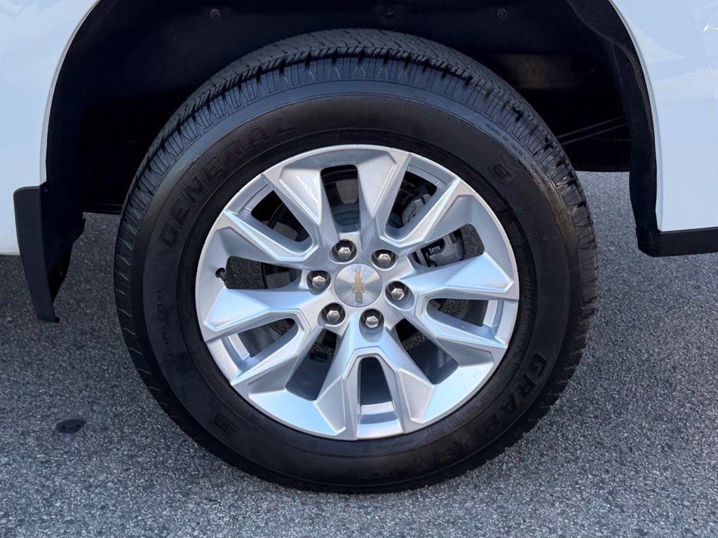 Used 2024 Chevrolet Silverado 1500 Custom RWD image 13