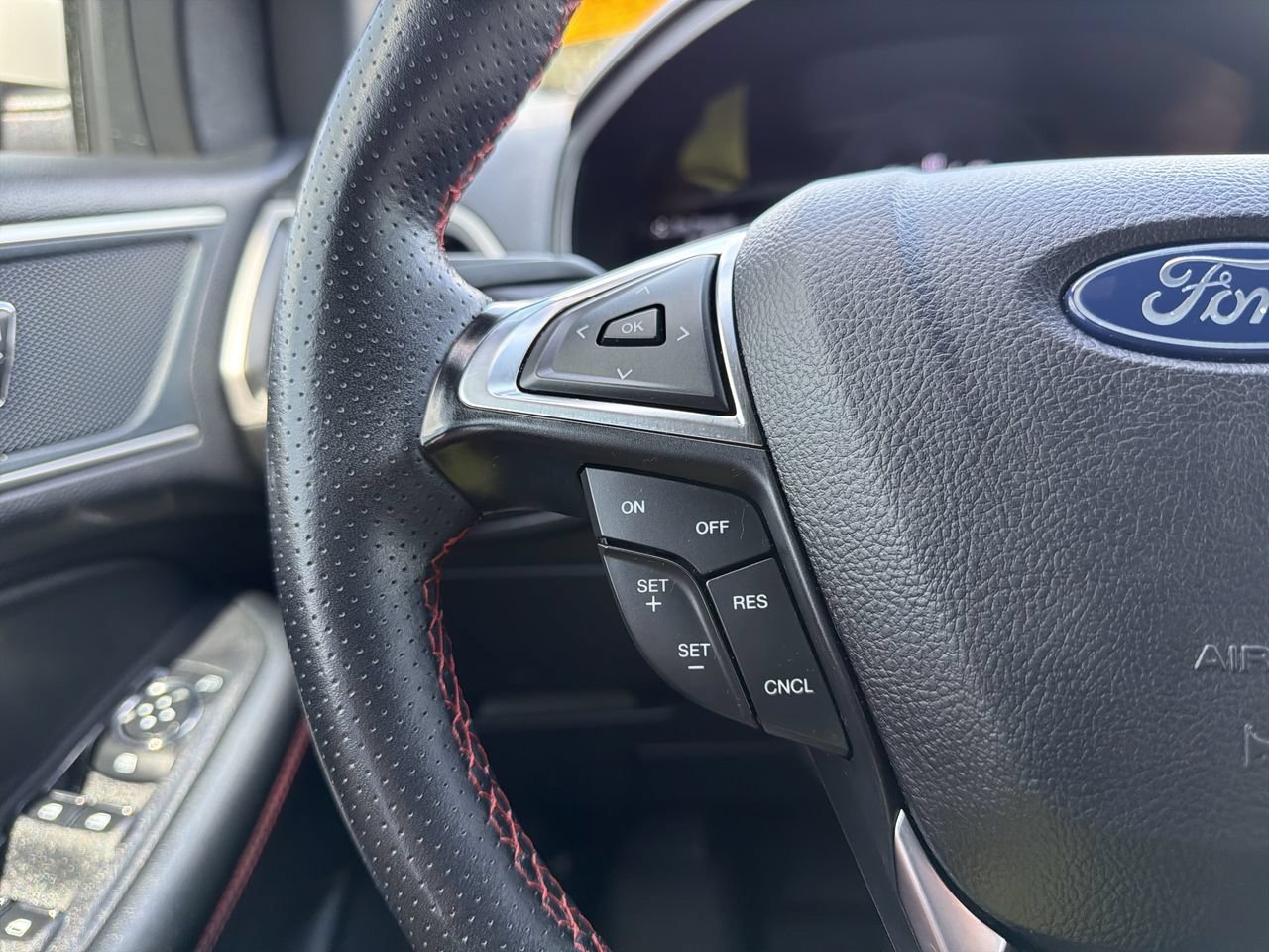 Certified 2024 Ford Edge ST-Line AWD/4WD image 26