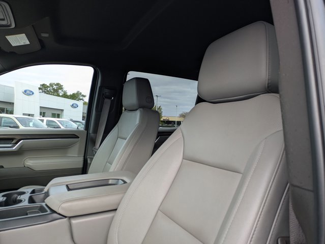 Used 2025 GMC Sierra 1500 SLT AWD/4WD image 14