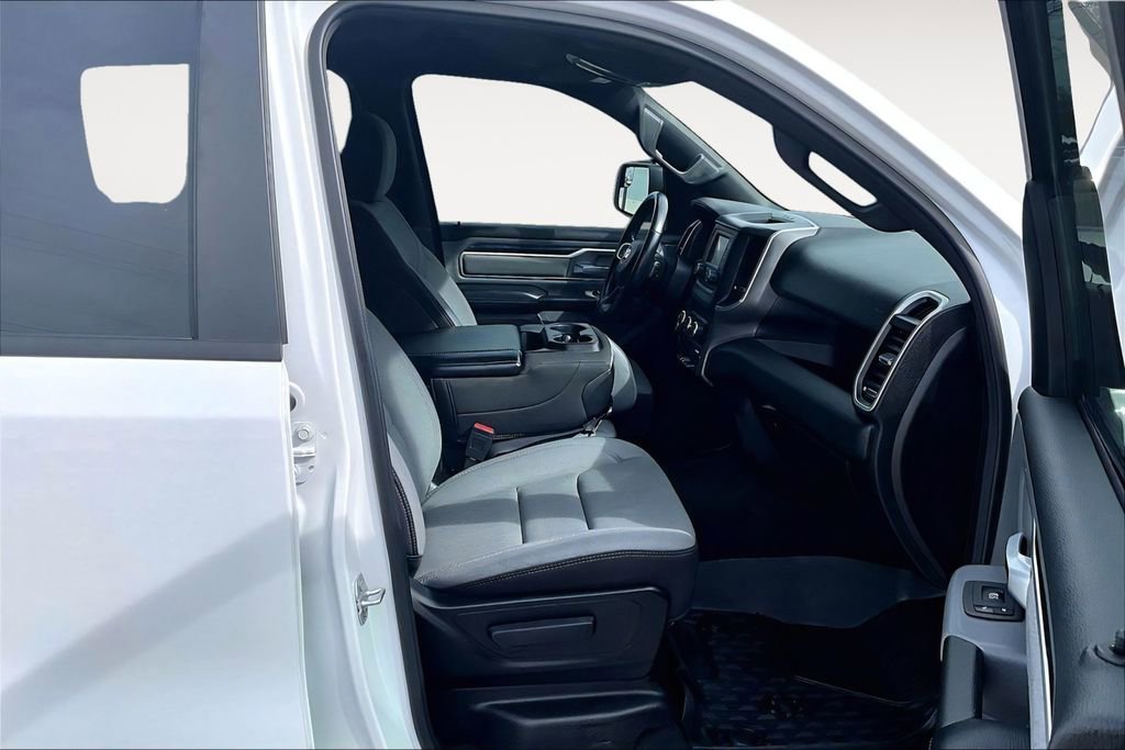 Used 2022 RAM 1500 Big Horn AWD/4WD image 6