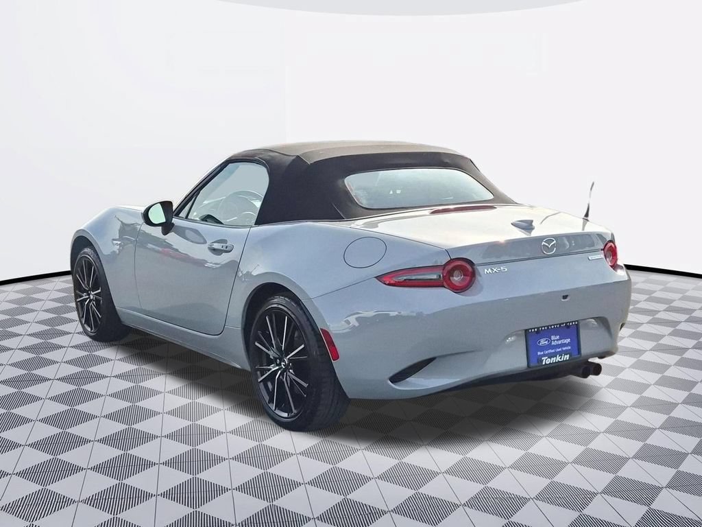 Used 2024 MAZDA MX-5 Miata Grand Touring w/ Weather Package RWD image 3