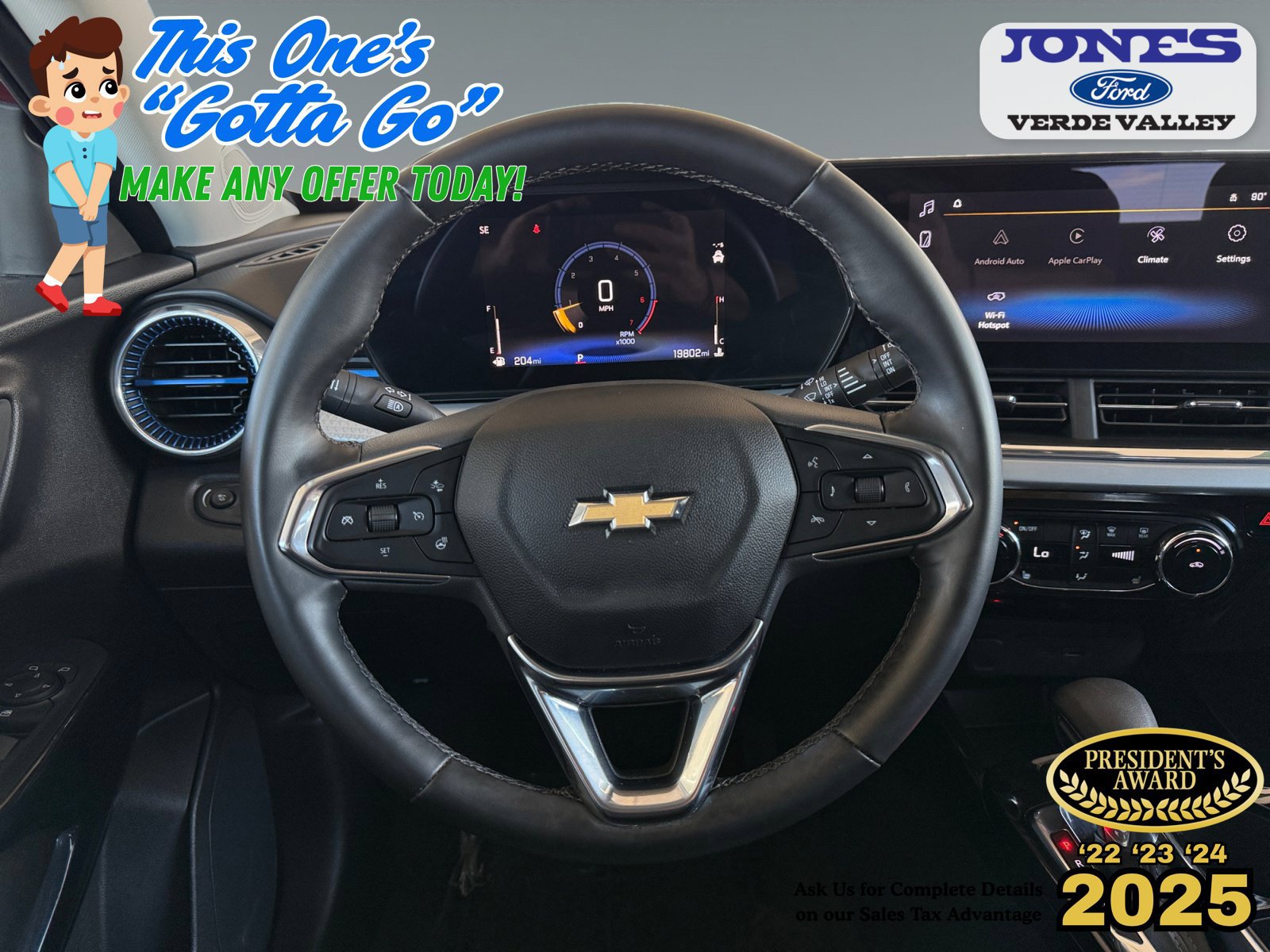 Used 2025 Chevrolet Trax LT w/ LT Convenience Package FWD image 17