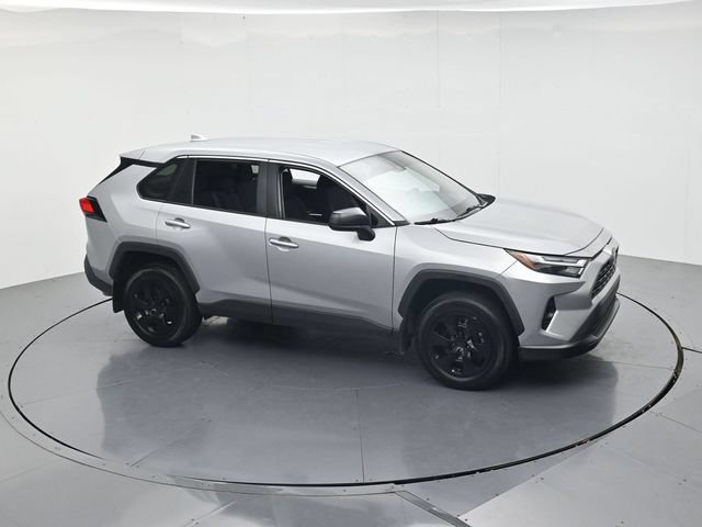 Used 2025 Toyota RAV4 LE FWD image 46