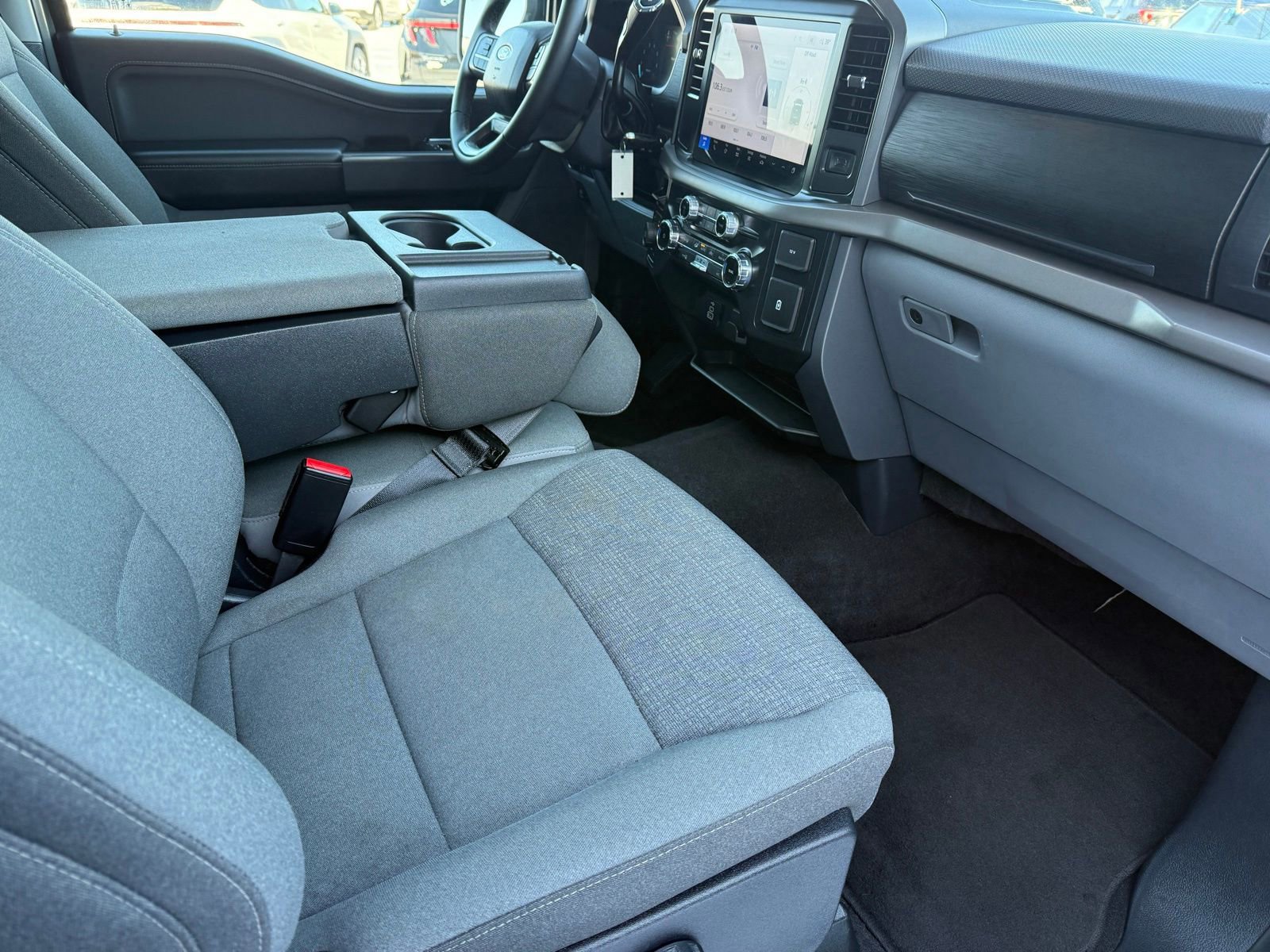 Certified 2025 Ford F150 XLT w/ Equipment Group 301A Standard image 17