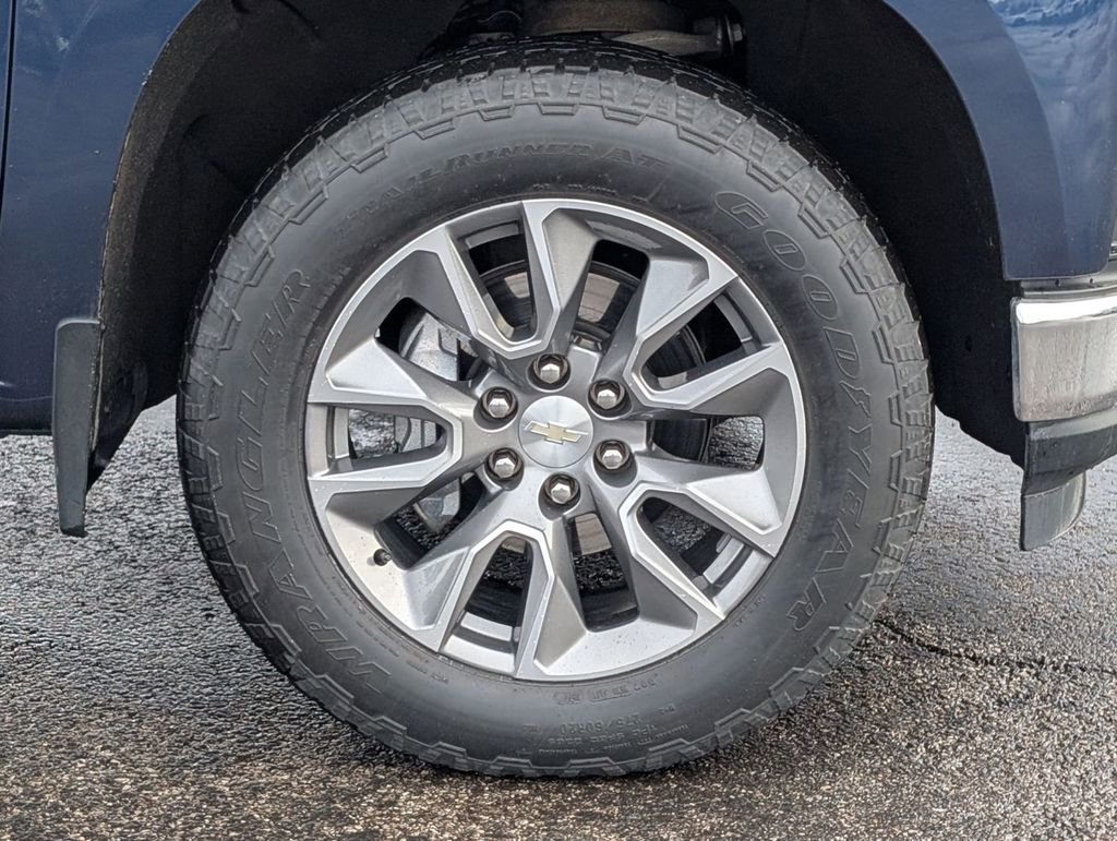 Used 2022 Chevrolet Silverado 1500 LT image 15