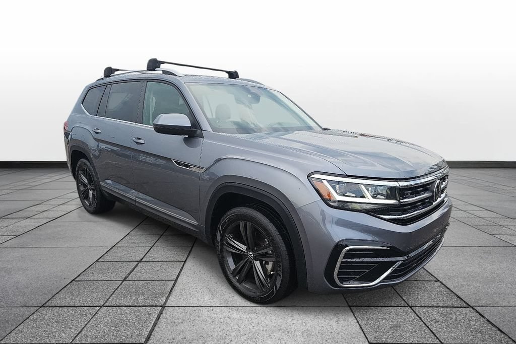 Used 2022 Volkswagen Atlas SEL R-Line AWD/4WD image 3