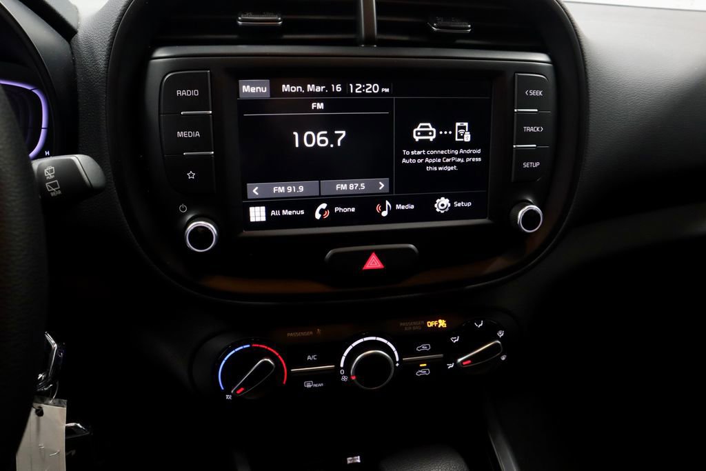 Used 2025 Kia Soul LX image 29