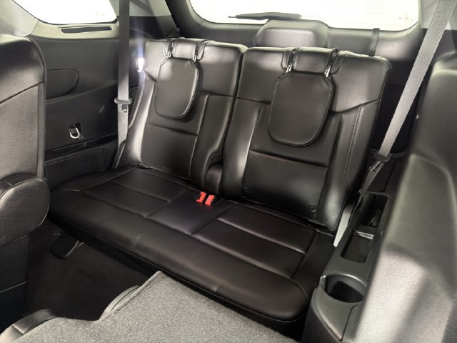 Certified 2023 Ford Explorer XLT w/ Equipment Group 202A RWD image 24