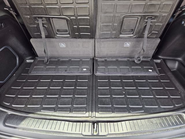 Used 2021 Jeep Grand Cherokee L Limited RWD image 31
