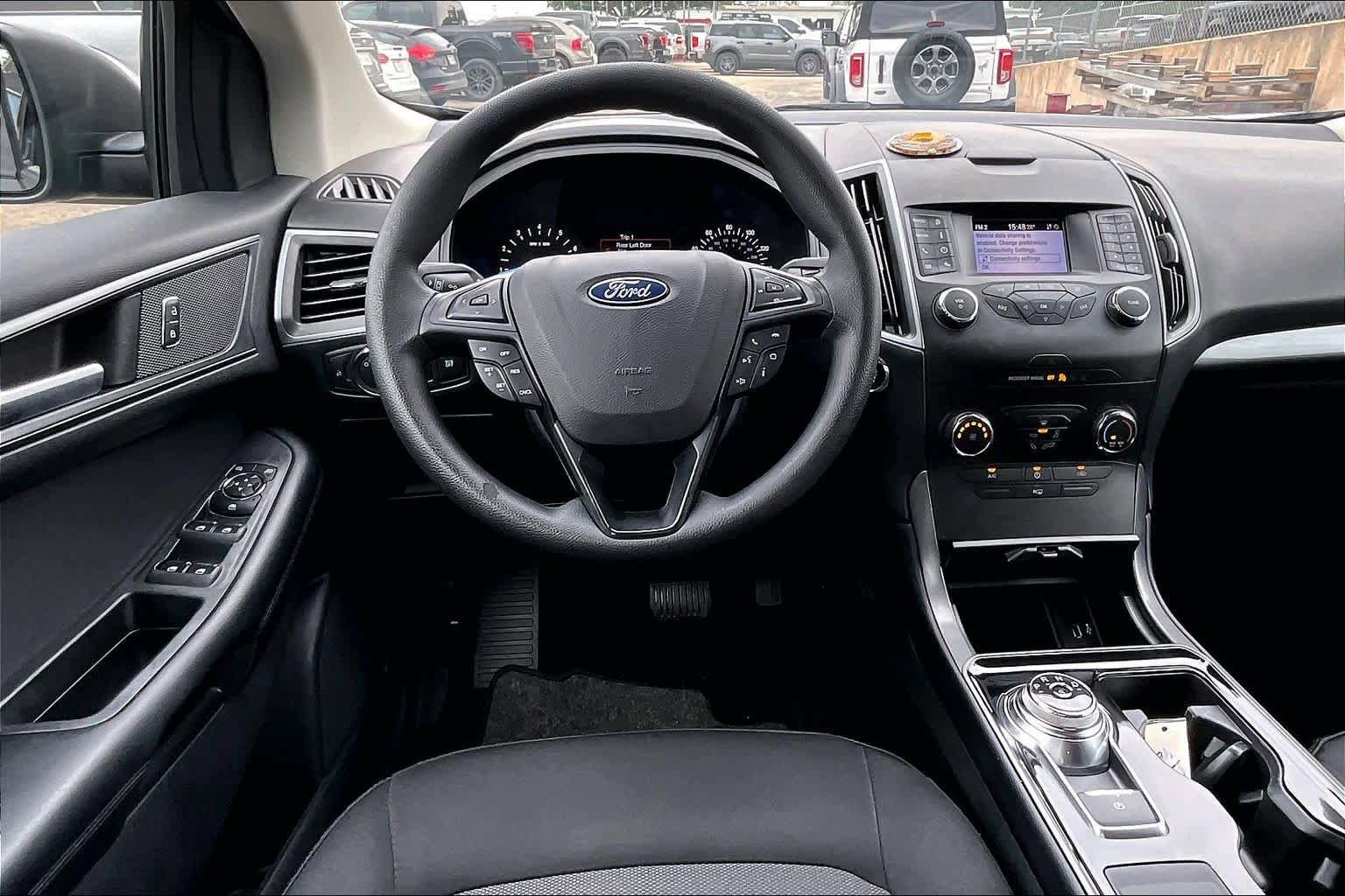 Certified 2019 Ford Edge SE FWD image 6