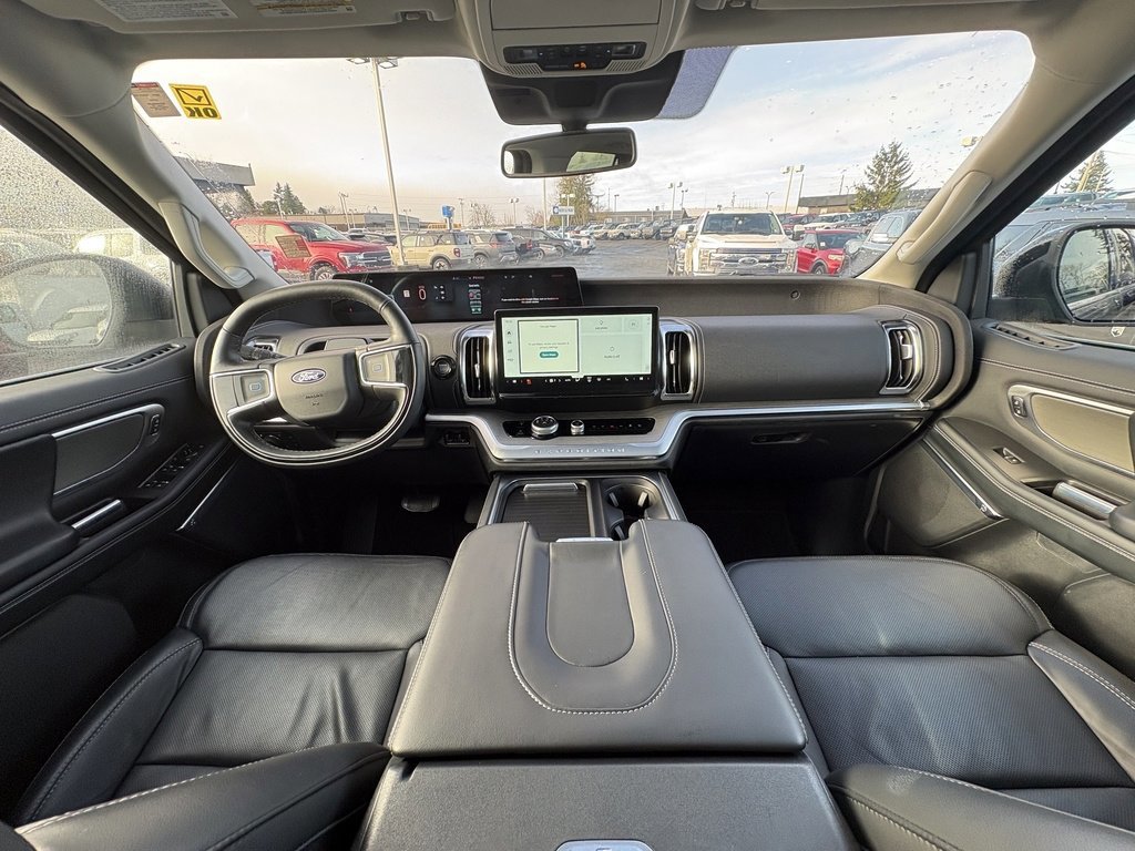 Certified 2025 Ford Expedition Max Platinum image 22