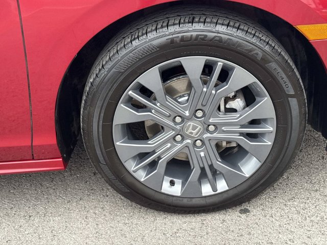 Used 2026 Honda Odyssey Touring image 9