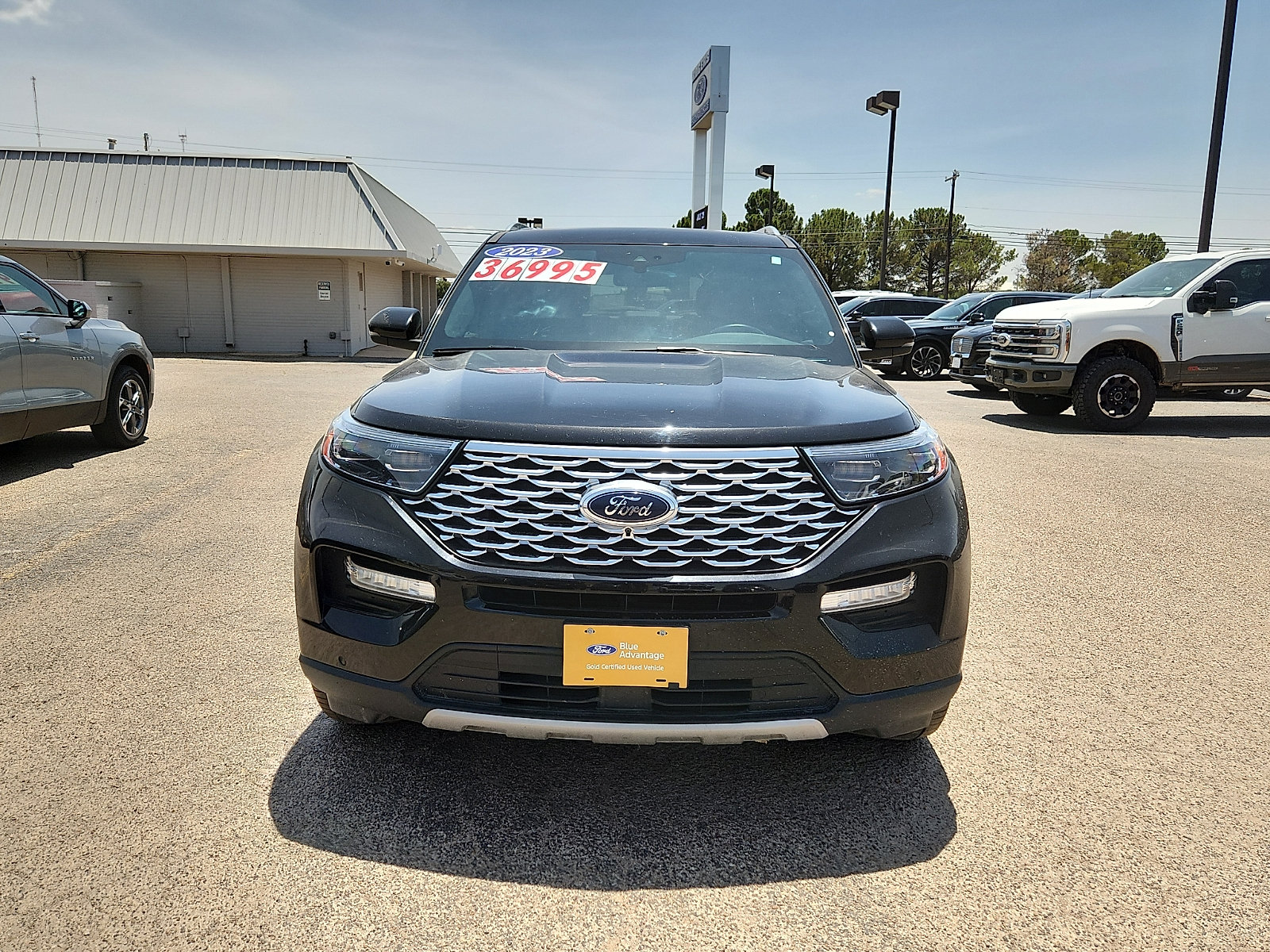 Certified 2023 Ford Explorer Platinum w/ Technology Package AWD/4WD image 2