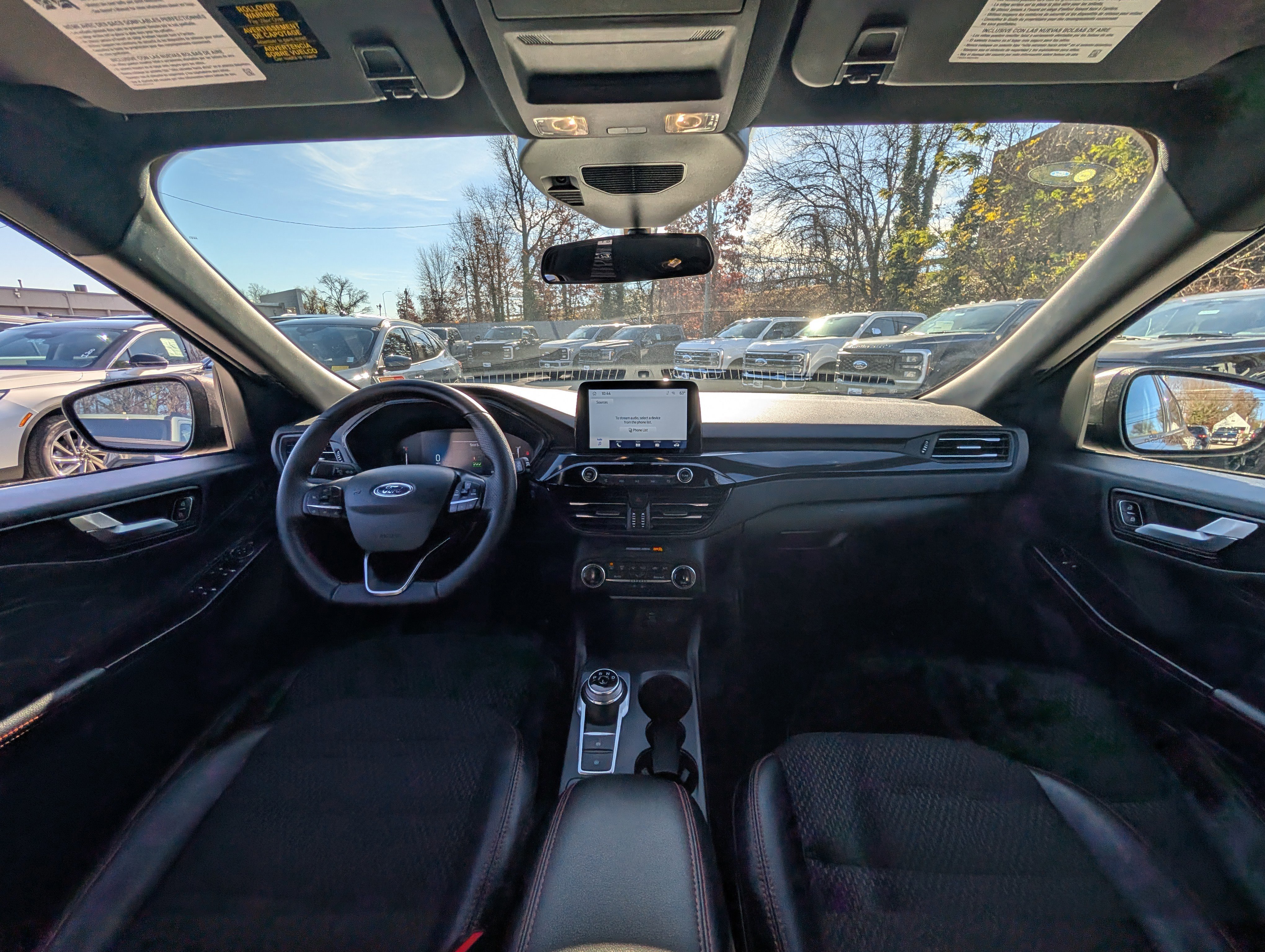 Certified 2025 Ford Escape ST-Line image 18