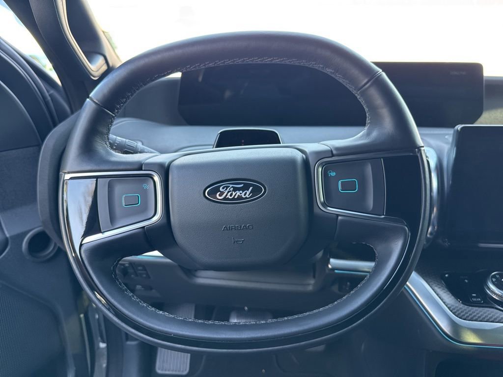 Certified 2025 Ford Expedition Max Platinum w/ Stealth Performance Package image 10