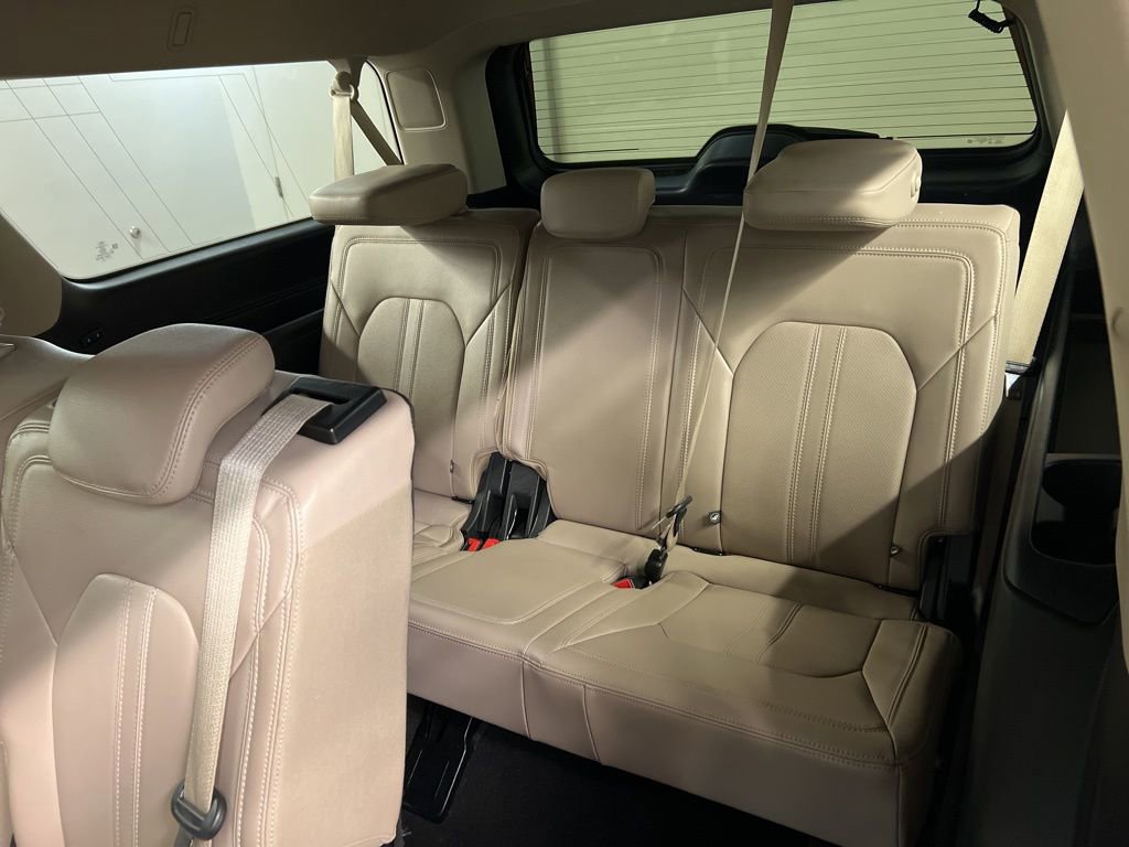 Certified 2024 Ford Expedition Max Limited image 30