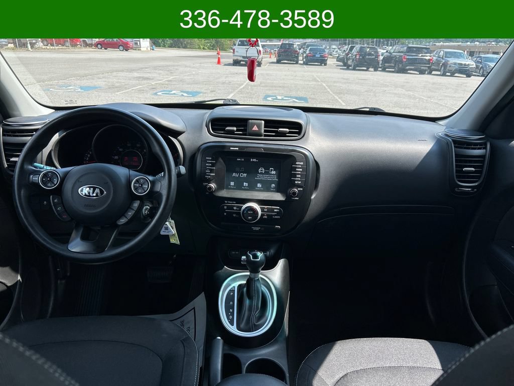 Used 2019 Kia Soul + FWD image 12