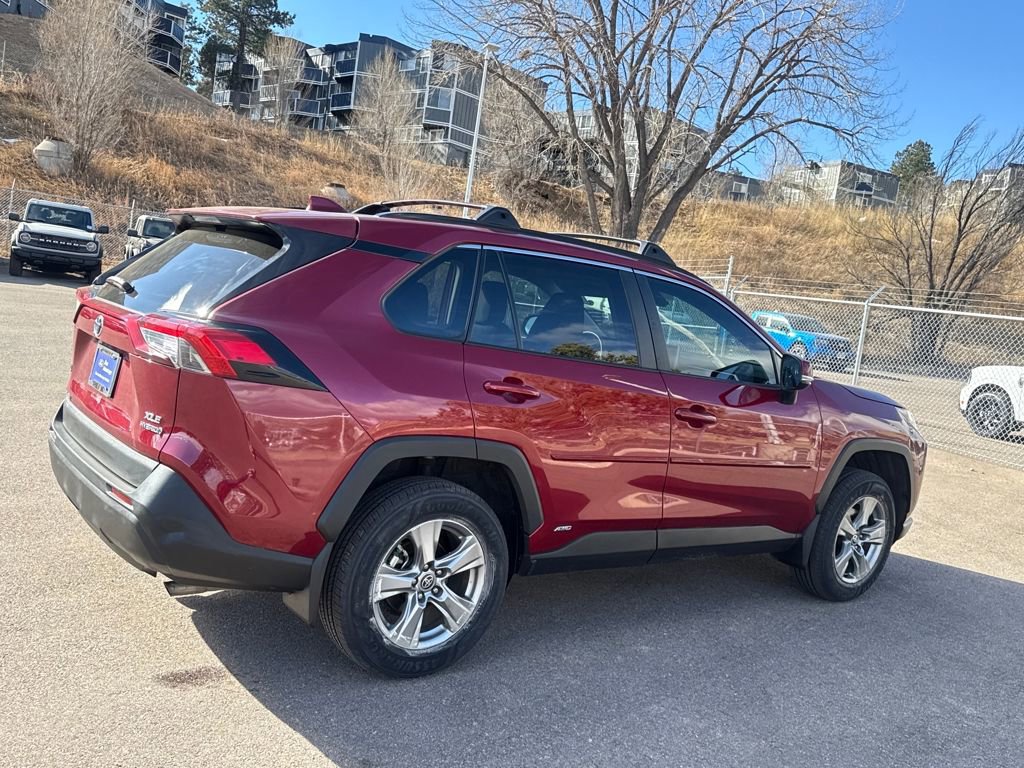 Used 2024 Toyota RAV4 XLE w/ Convenience Package image 6