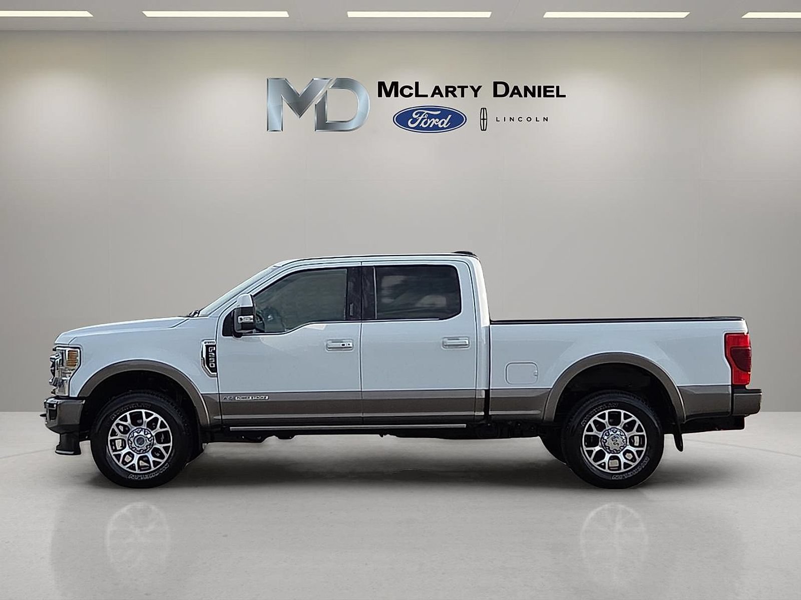 Certified 2022 Ford F250 King Ranch w/ King Ranch Ultimate Package AWD/4WD image 3