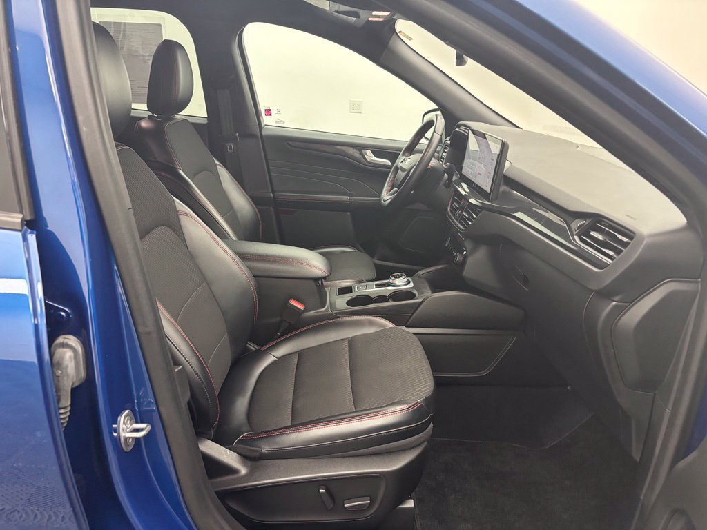 Certified 2023 Ford Escape ST-Line Elite AWD/4WD image 29