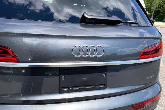 Used 2023 Audi Q5 2.0T Premium Plus w/ Premium Plus Package AWD/4WD image 10