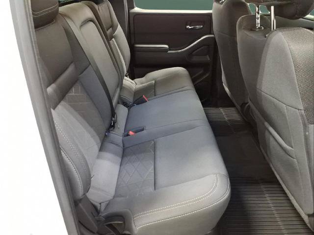 Used 2025 Nissan Frontier SV AWD/4WD image 13