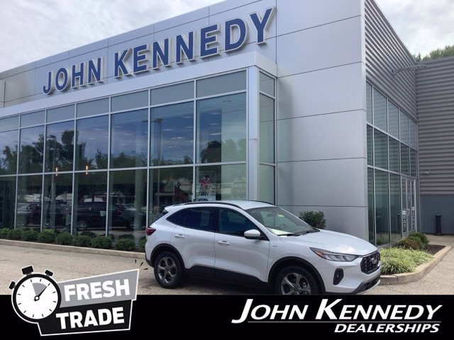 Certified 2025 Ford Escape ST-Line Select AWD/4WD image 40