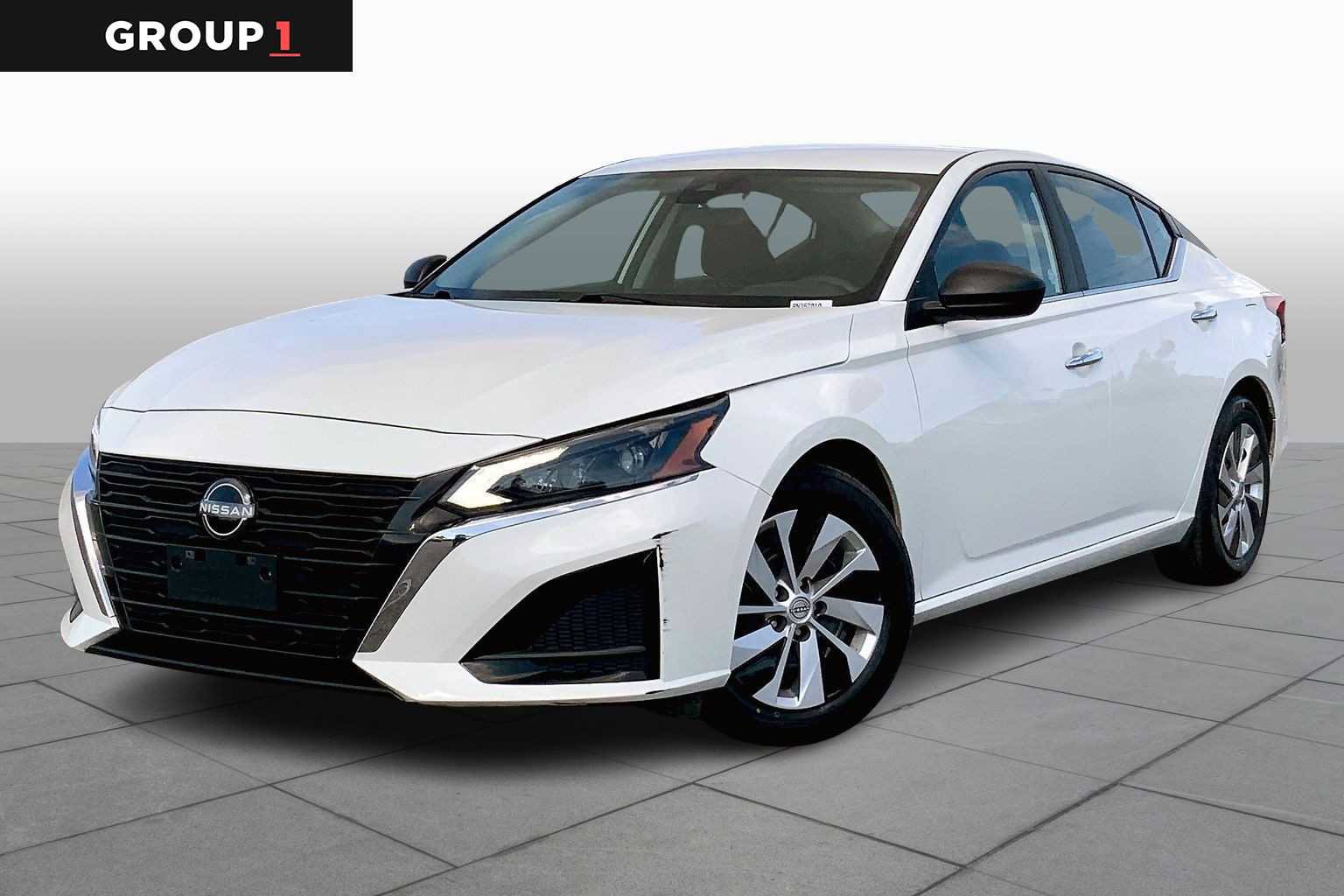 Used 2024 Nissan Altima 2.5 S image 1