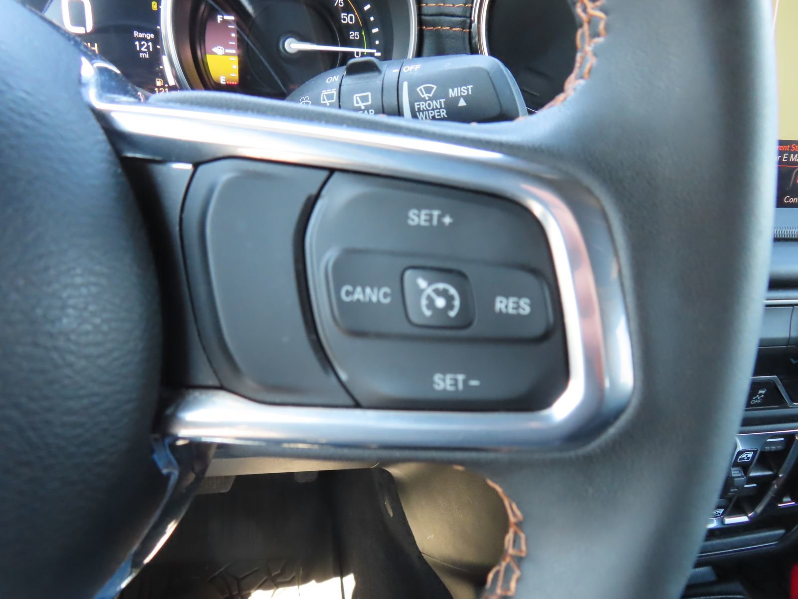 Used 2023 Jeep Wrangler Unlimited Sahara image 22