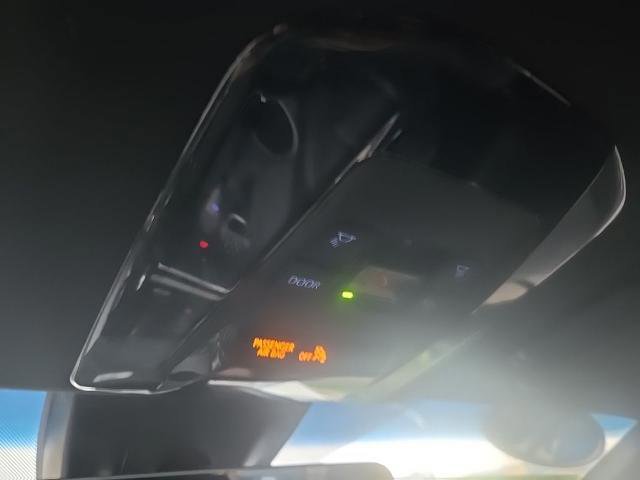 Used 2021 Toyota Venza XLE w/ Softex Package image 31