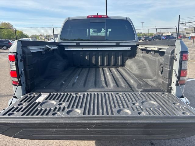 Used 2023 Nissan Frontier PRO-4X w/ Pro-4X Premium Package image 12