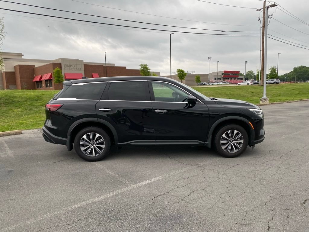 Used 2025 INFINITI QX60 Pure FWD image 8