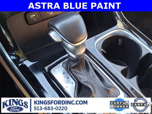 Used 2024 Kia Carnival EX image 18