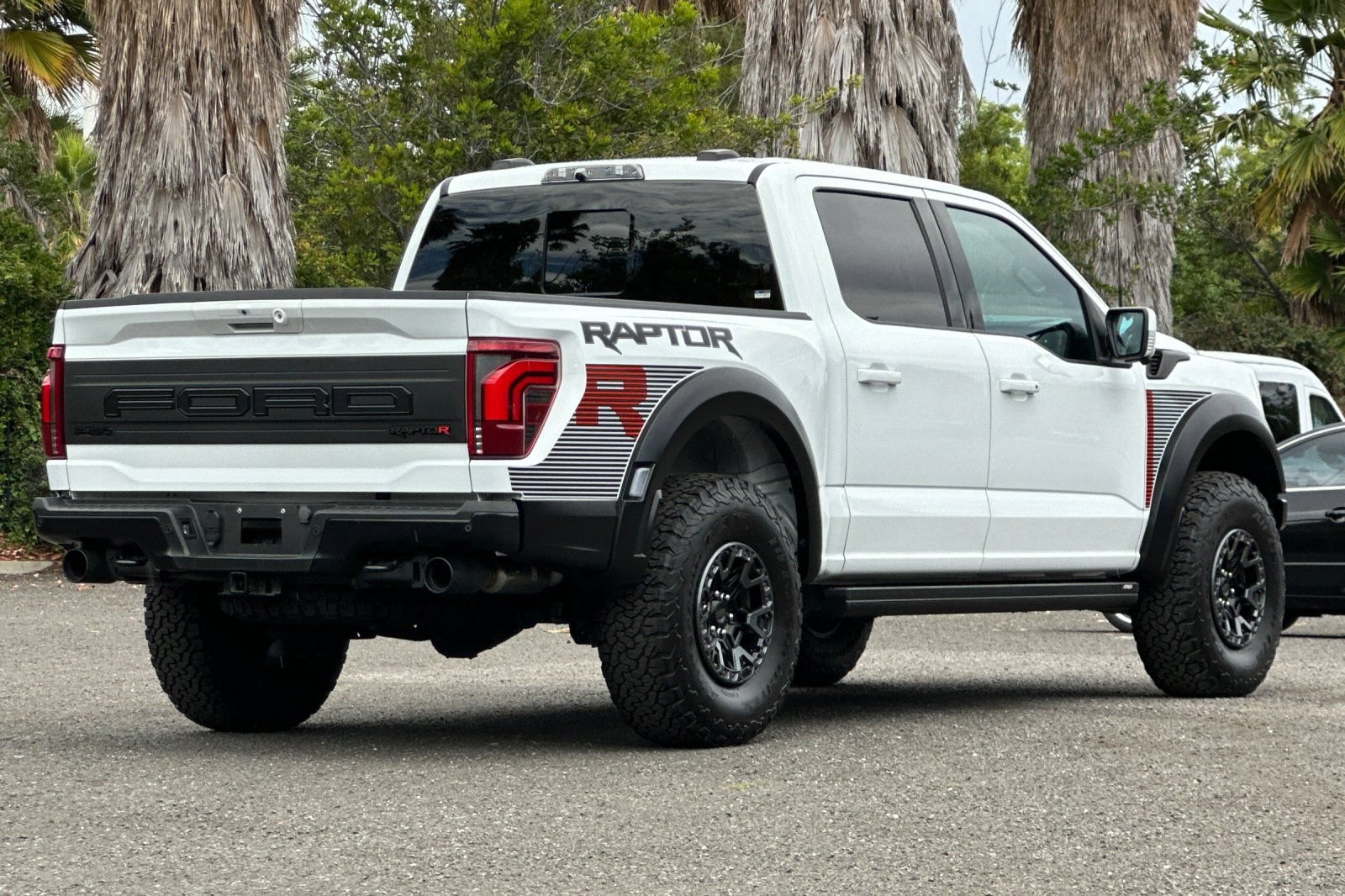 Certified 2024 Ford F150 Raptor w/ Equipment Group 803A Raptor R AWD/4WD image 3