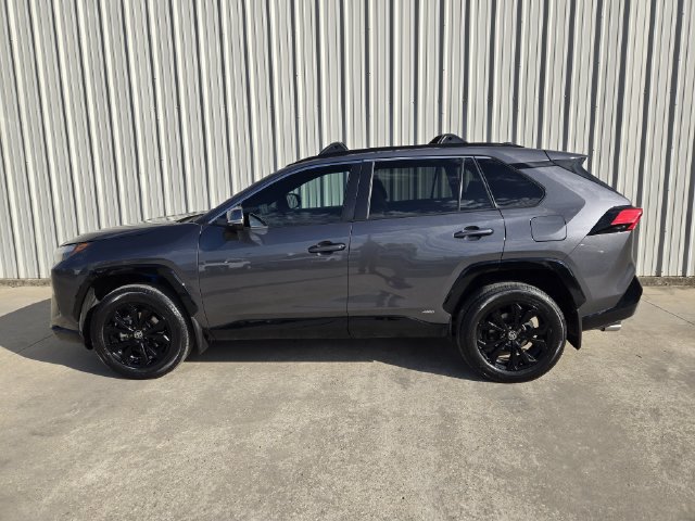 Used 2023 Toyota RAV4 SE AWD/4WD image 5