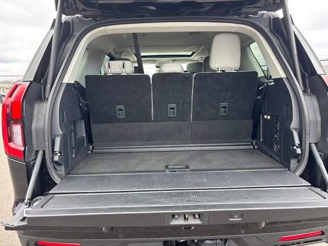 Certified 2025 Ford Expedition Active image 12