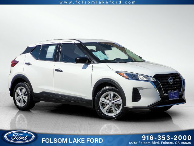 Used 2023 Nissan Kicks S FWD image 1