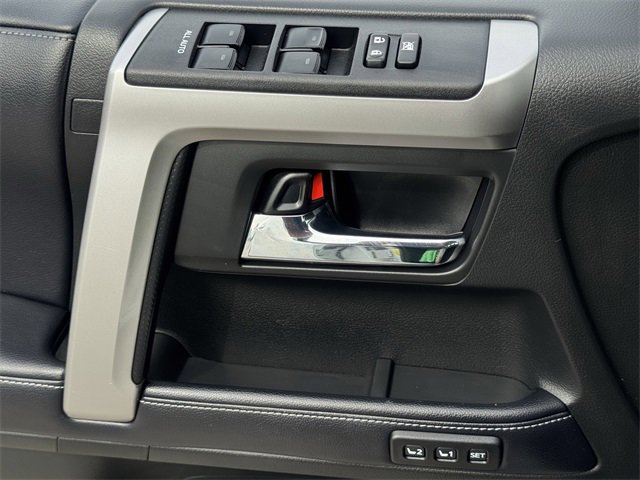 Used 2018 Toyota 4Runner Limited image 23