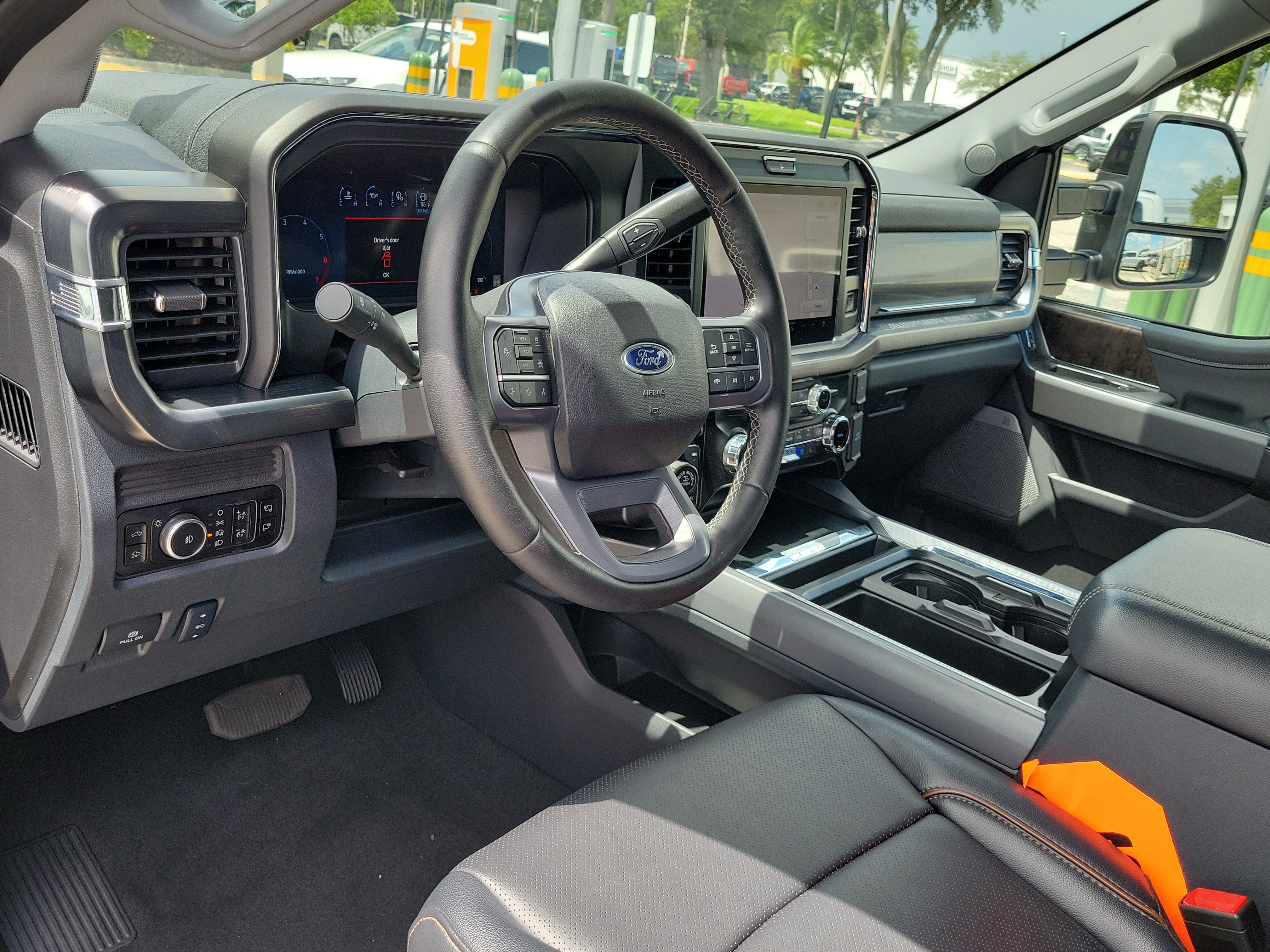 Certified 2025 Ford F250 Lariat w/ Lariat Ultimate Package AWD/4WD image 20